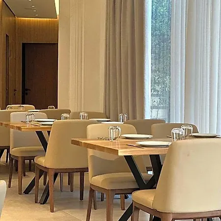 Lord Tirana Hotel