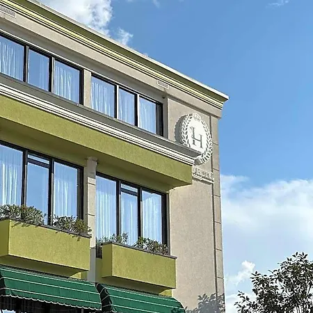 Hotel Lord Tirana Babrru