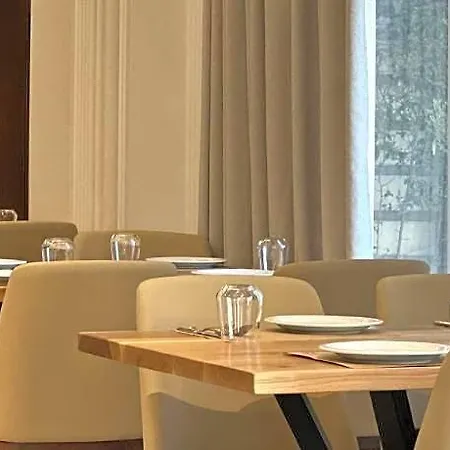 Lord Tirana Hotel